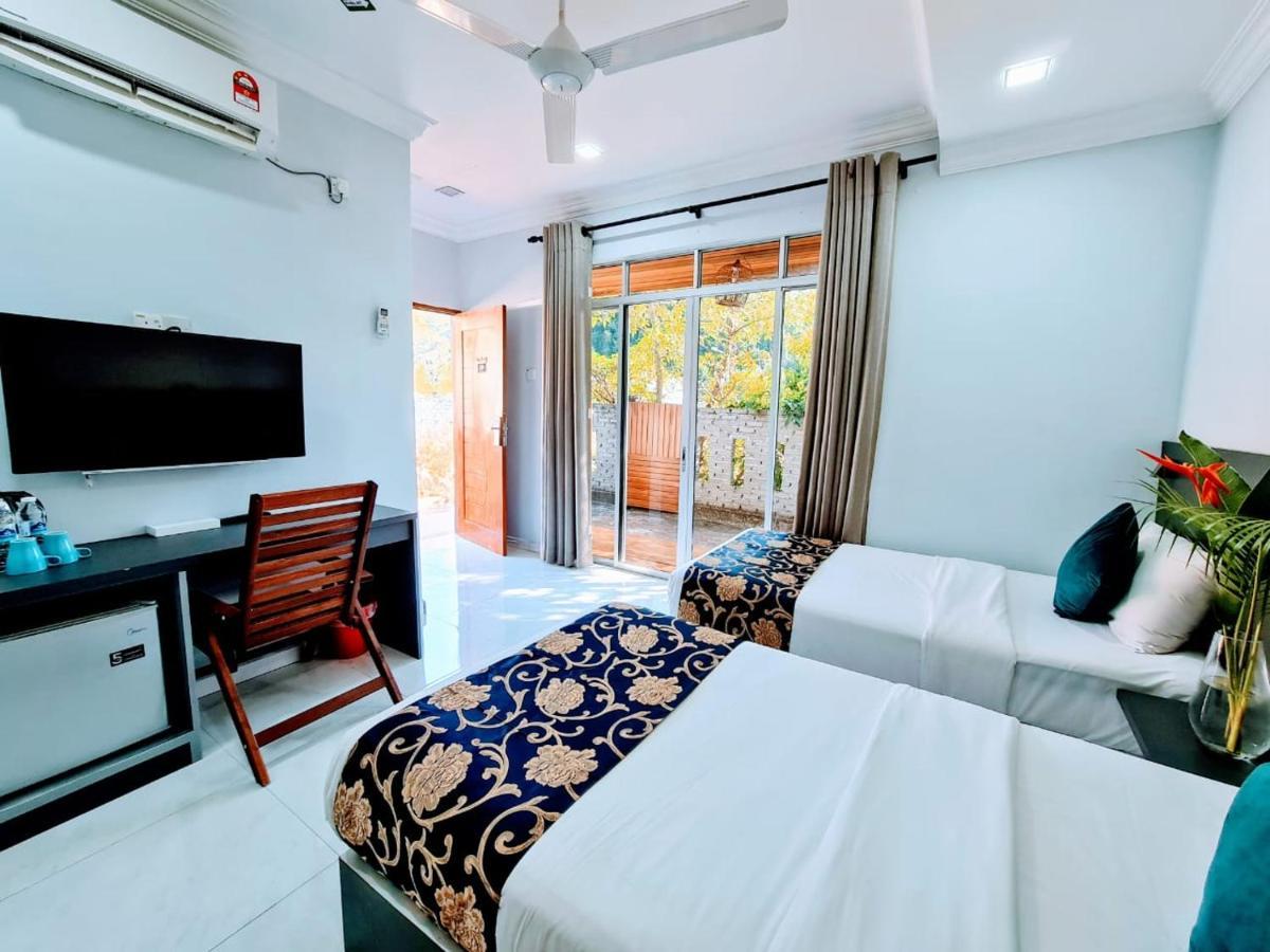 Airis Sanctuary Resort Pantai Cenang  Exteriör bild