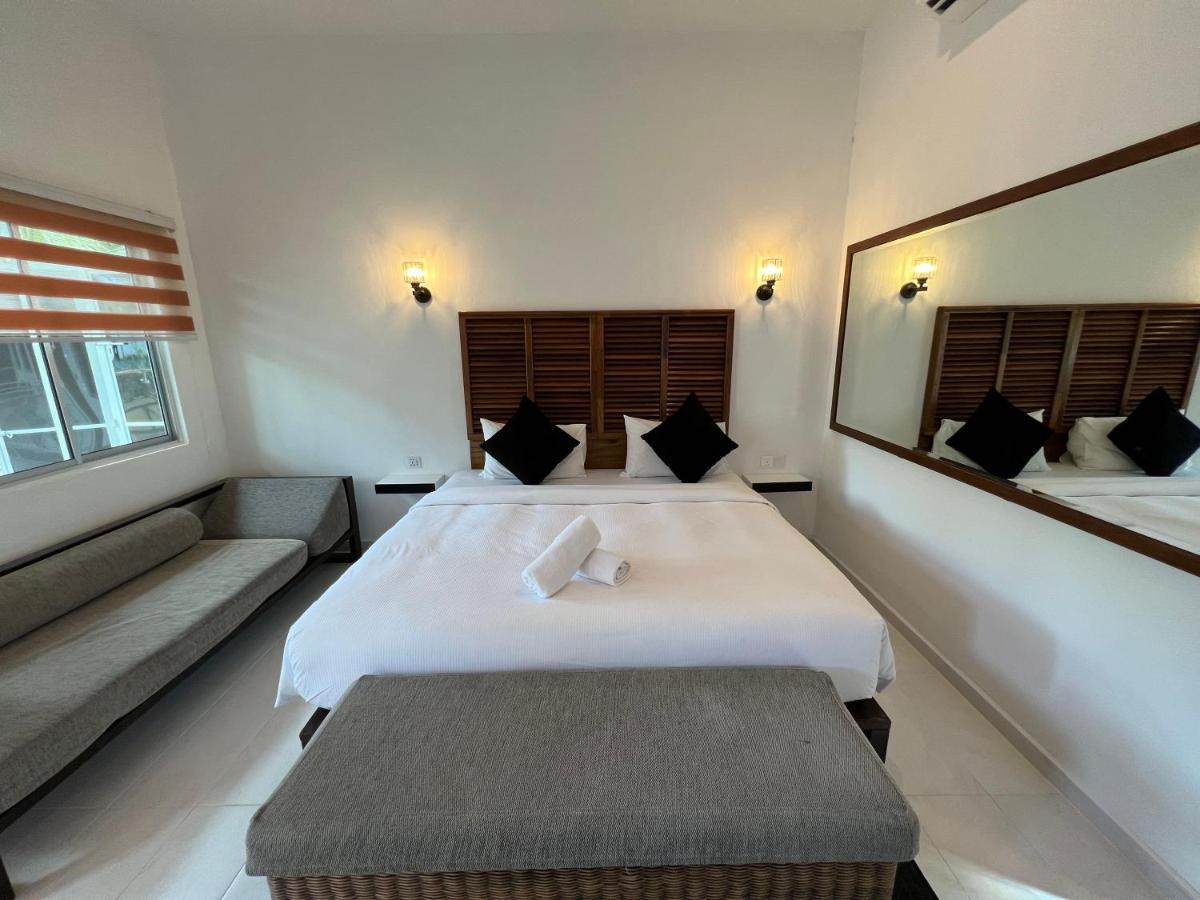 Airis Sanctuary Resort Pantai Cenang  Exteriör bild