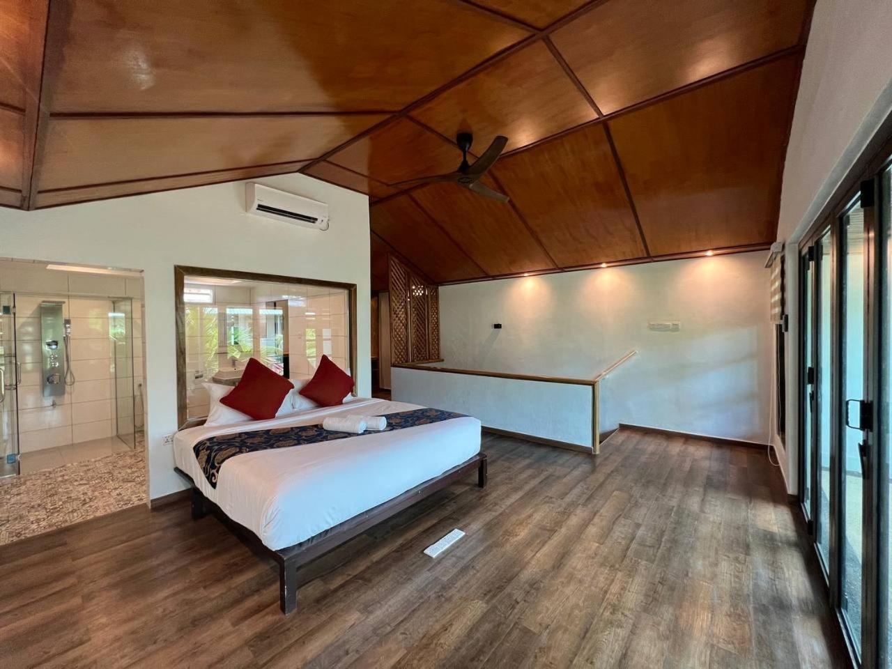 Airis Sanctuary Resort Pantai Cenang  Exteriör bild