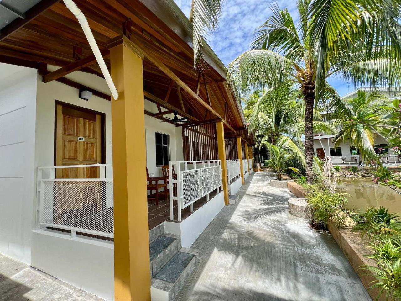 Airis Sanctuary Resort Pantai Cenang  Exteriör bild