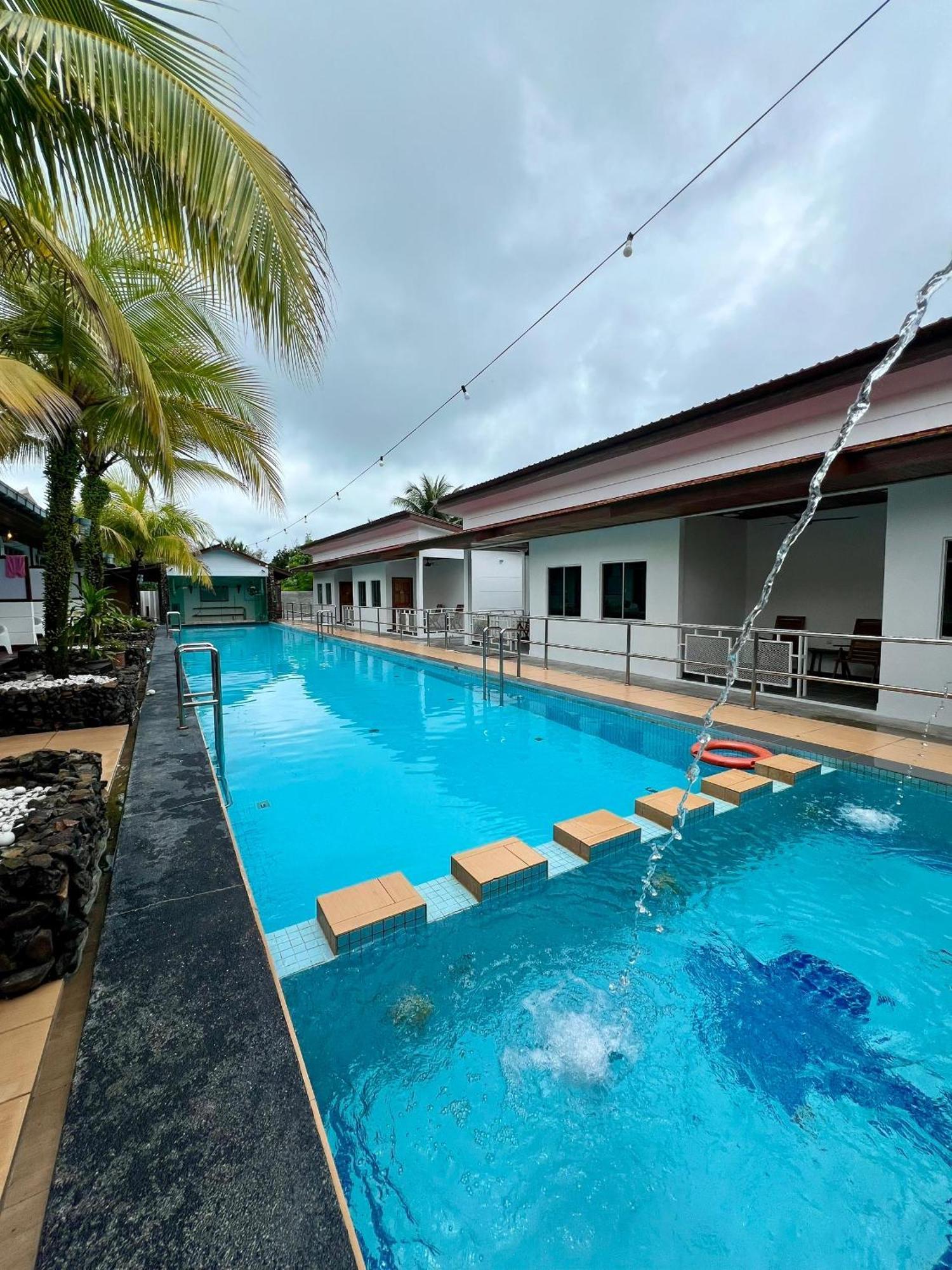 Airis Sanctuary Resort Pantai Cenang  Exteriör bild