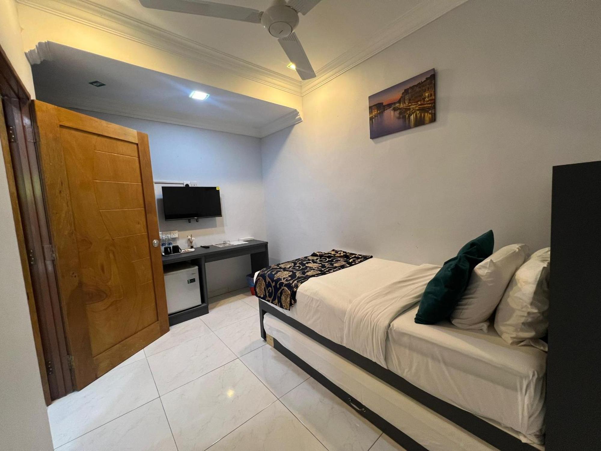 Airis Sanctuary Resort Pantai Cenang  Exteriör bild