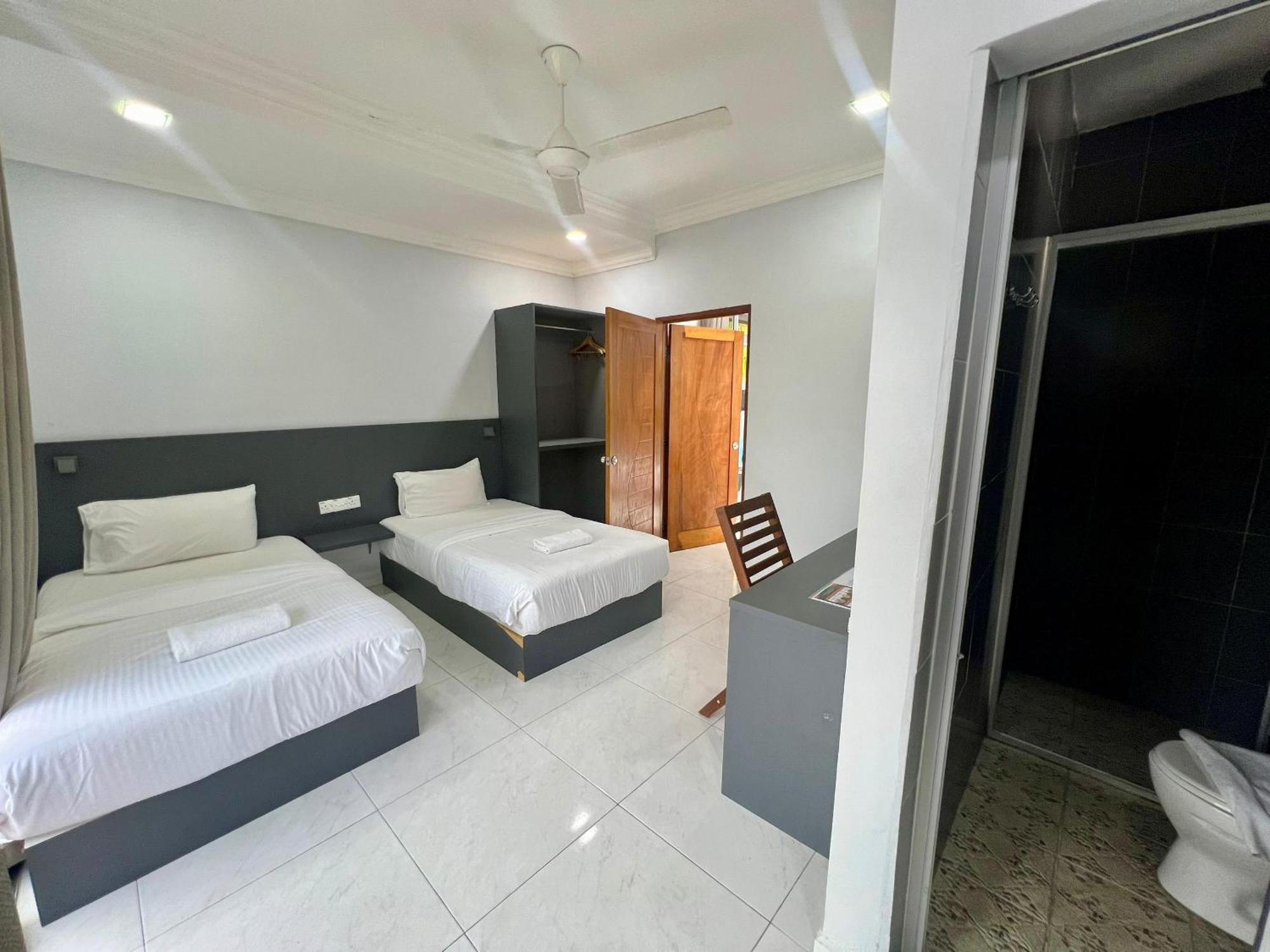 Airis Sanctuary Resort Pantai Cenang  Exteriör bild
