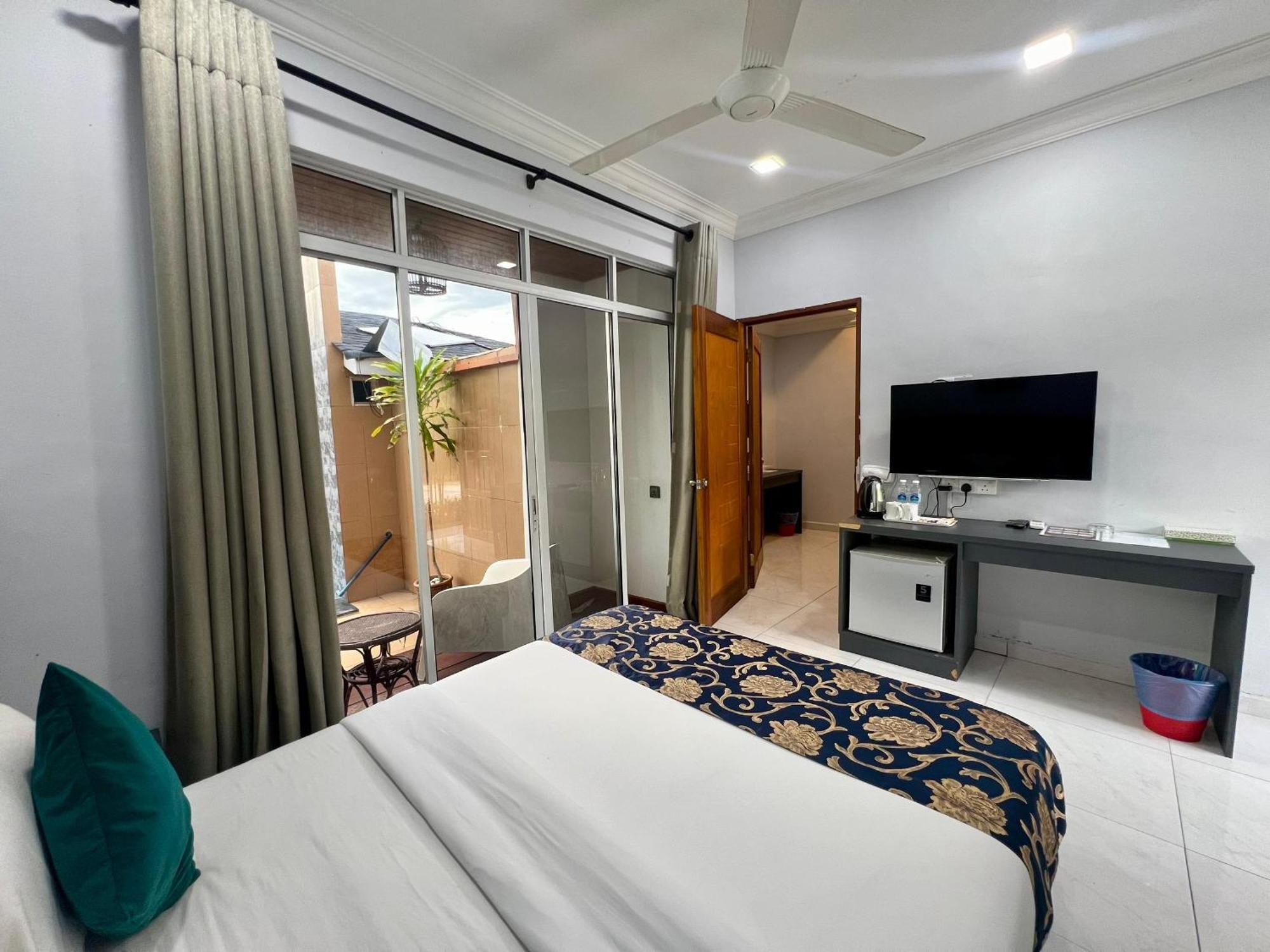 Airis Sanctuary Resort Pantai Cenang  Exteriör bild