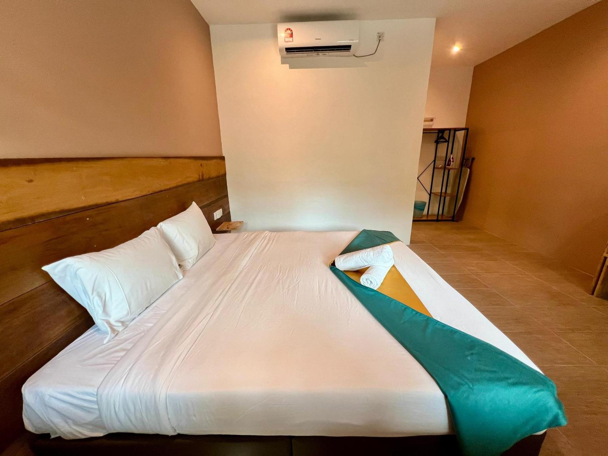 Airis Sanctuary Resort Pantai Cenang  Exteriör bild