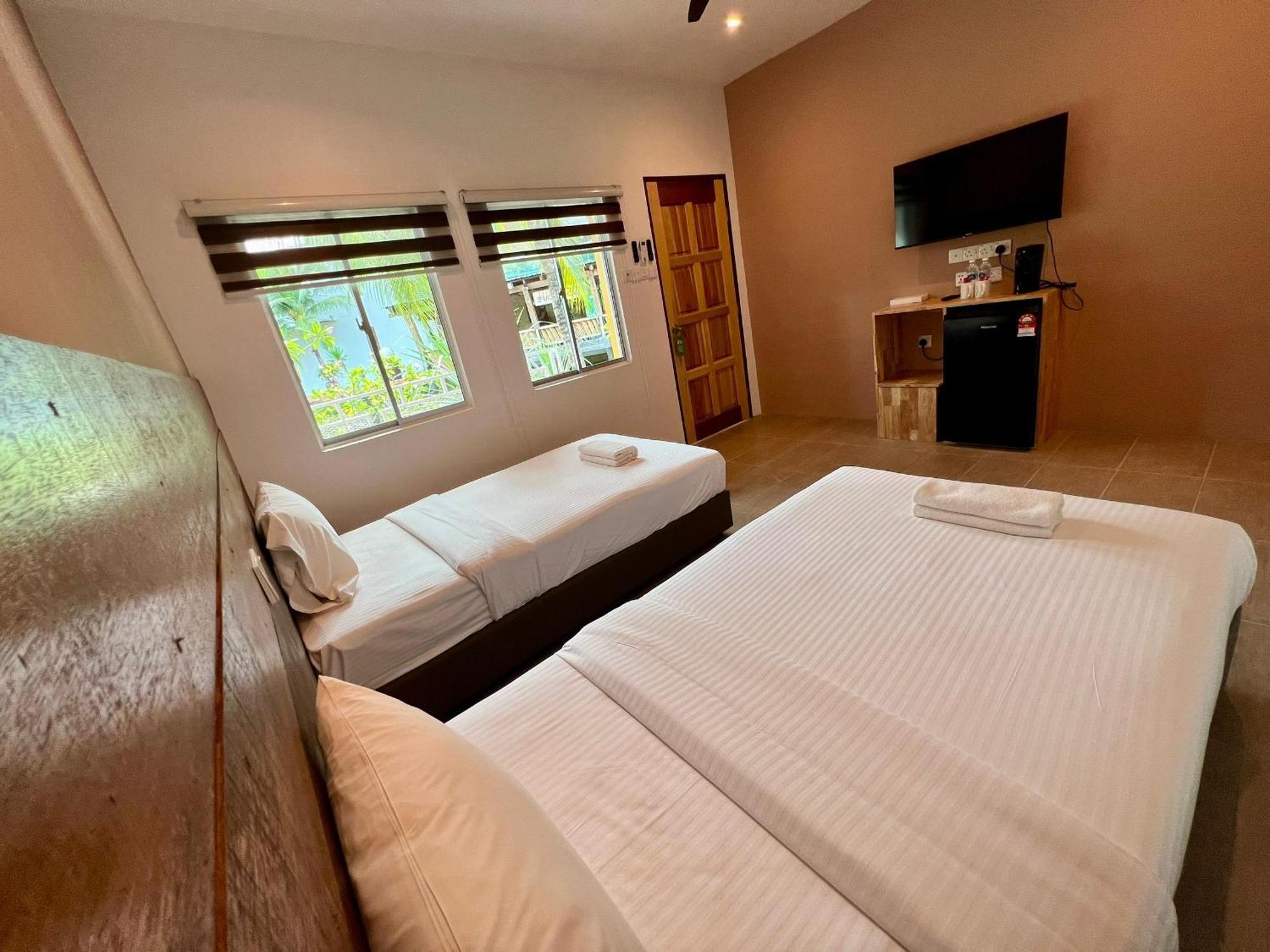 Airis Sanctuary Resort Pantai Cenang  Exteriör bild