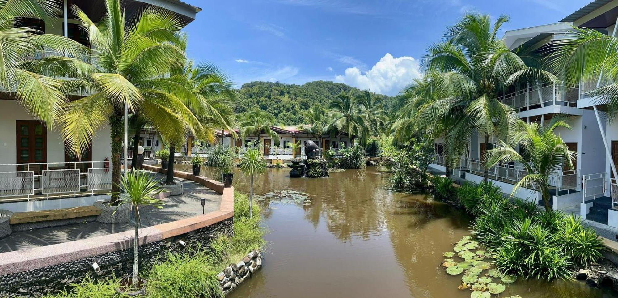 Airis Sanctuary Resort Pantai Cenang  Exteriör bild