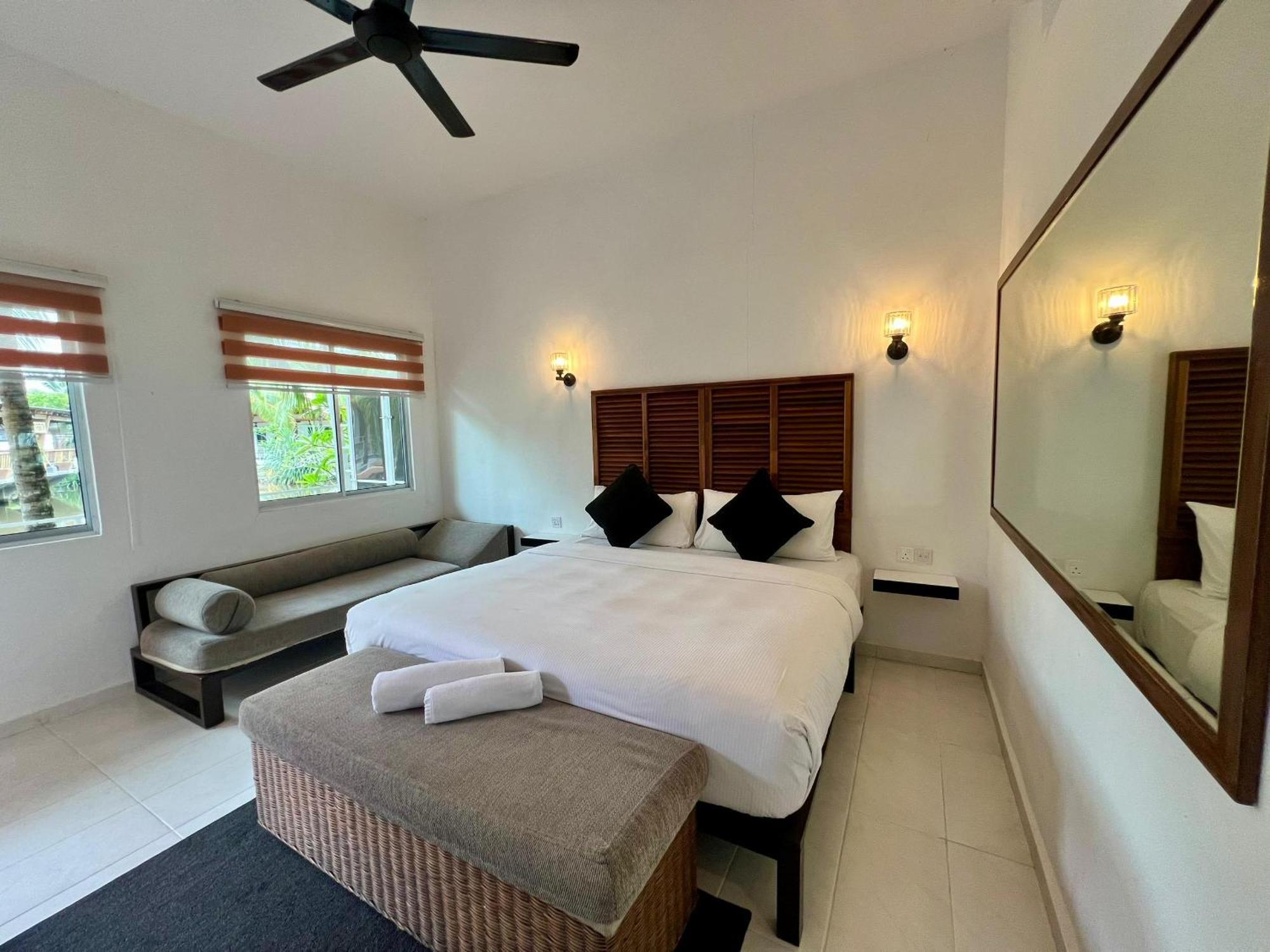 Airis Sanctuary Resort Pantai Cenang  Exteriör bild